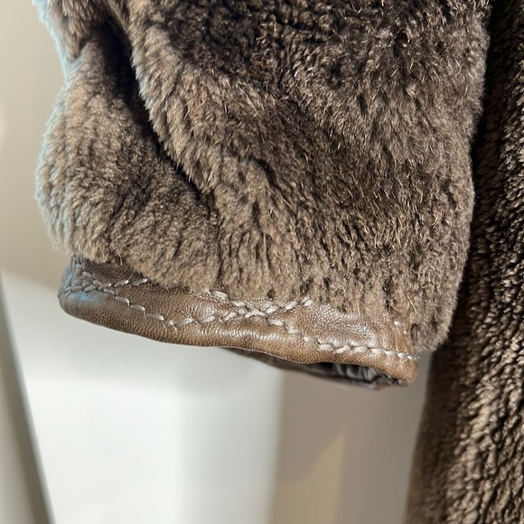 Vintage Sz 10-12 Sheared Fur Button Front Coat w/detachable hood w leather trim - Picture 10 of 13